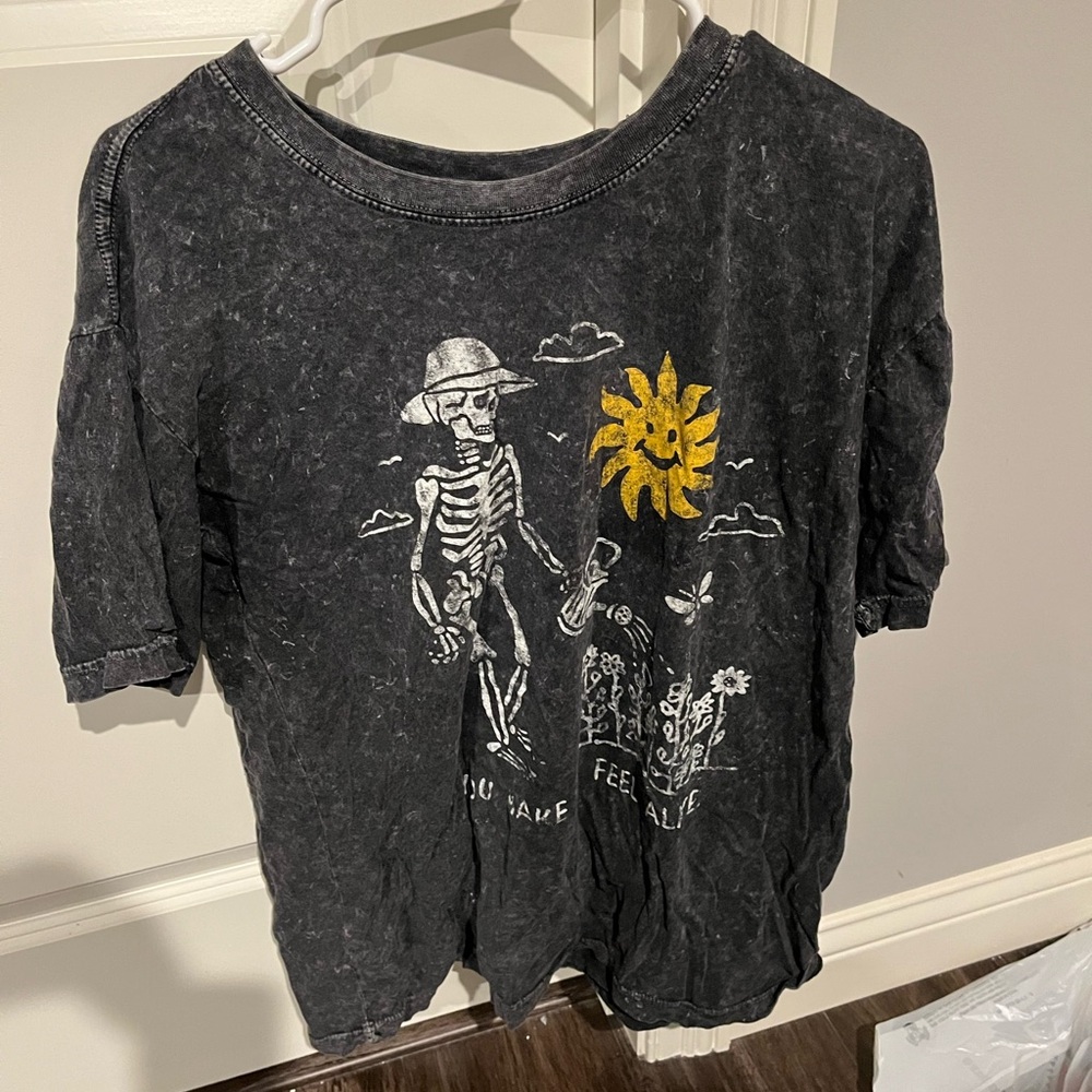 Graphic Oversized T-Shirt - Black and Yellow